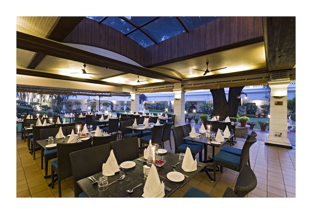 Jehan Numa Palace 34/56