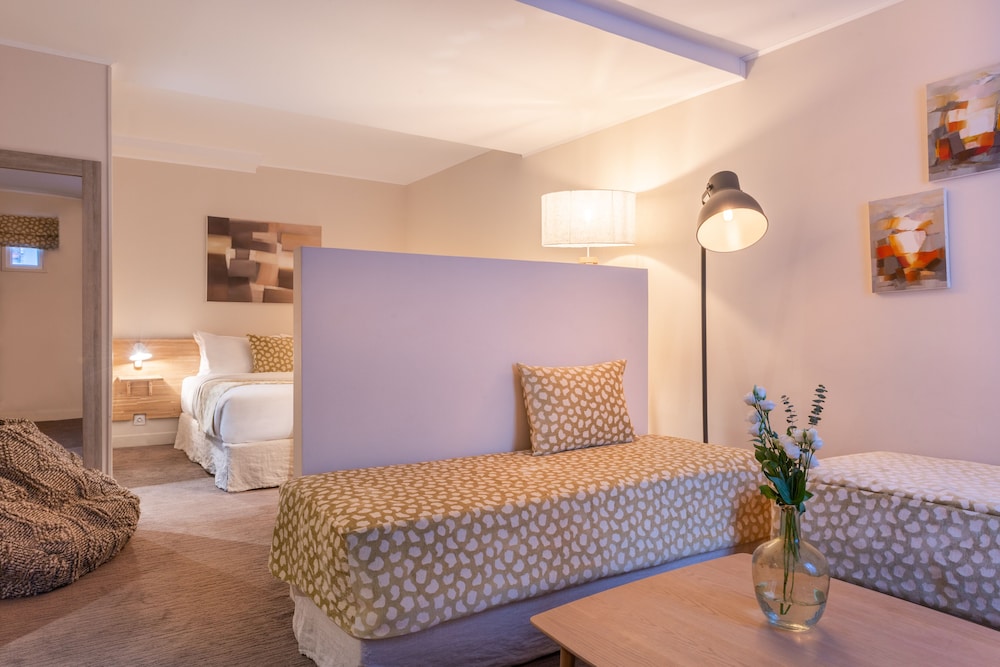 Hotel 29 Lepic 49/66
