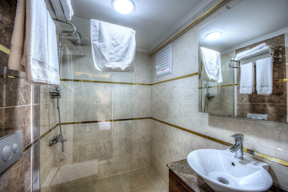 Madi Otel 25/31