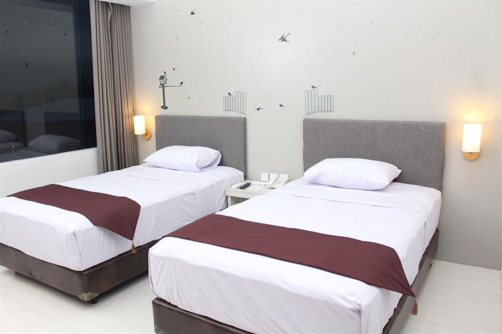 THE SUN HOTEL MADIUN 12/26