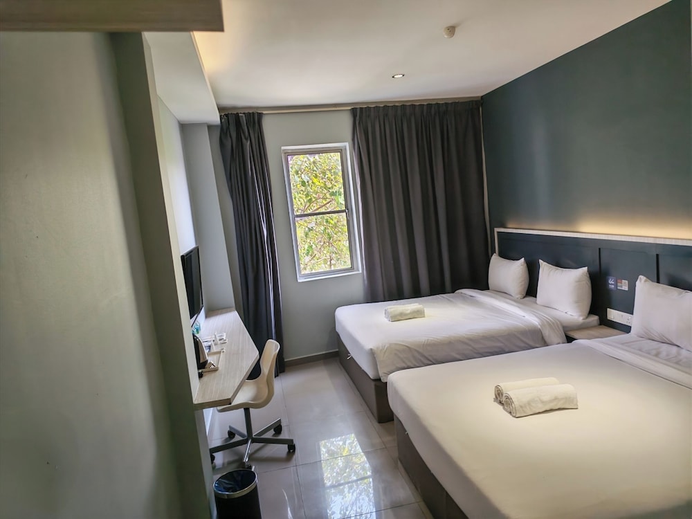 Hotel 99 - Kota Kemuning 26/67