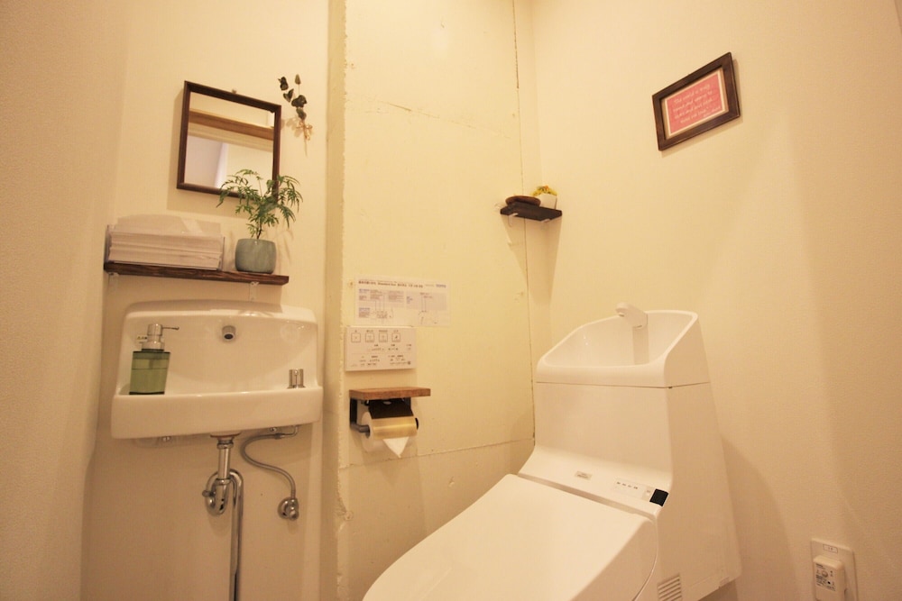 Hostel Toki 52/54