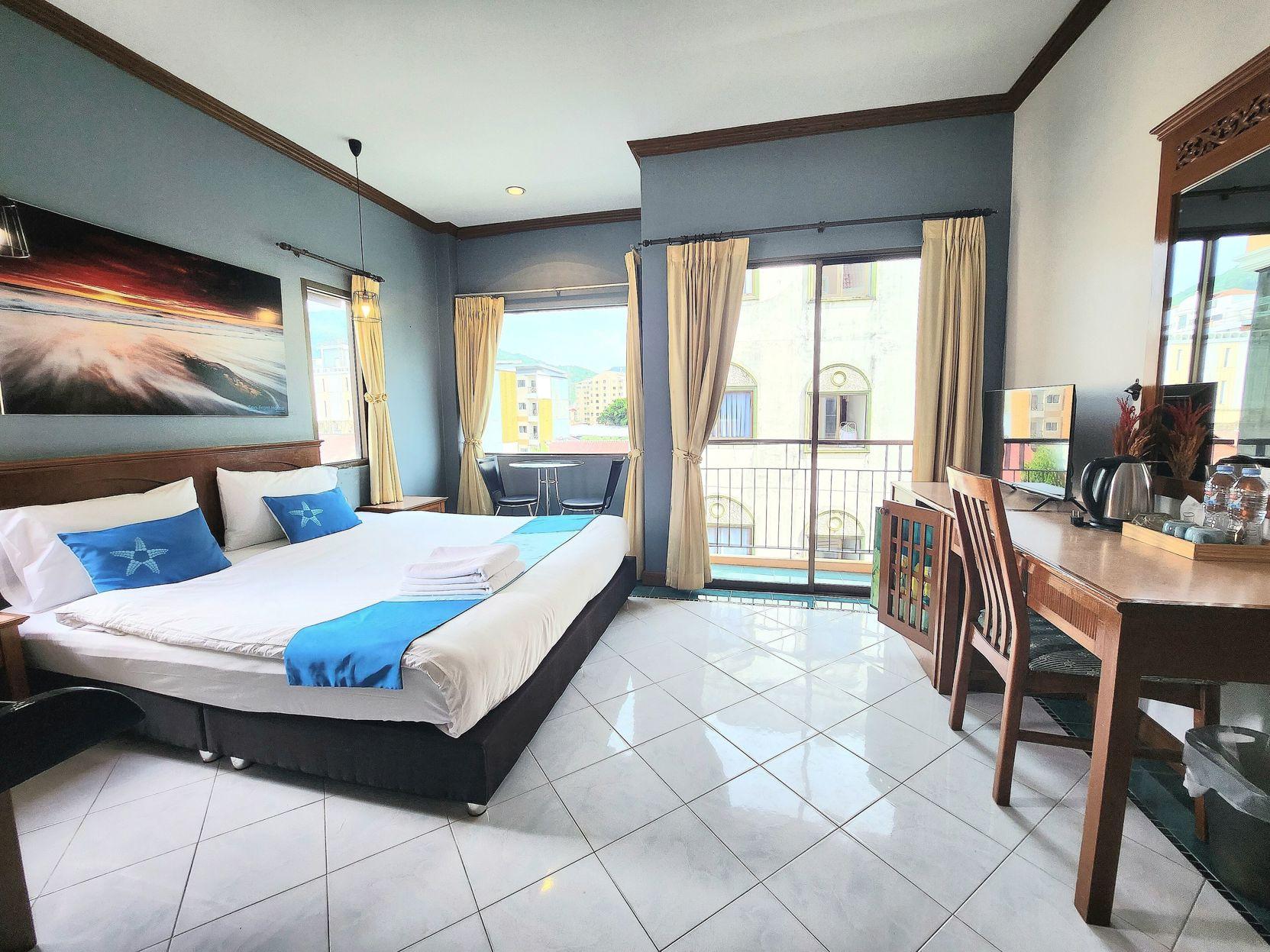 Deluxe, King Bed, Queen Bed