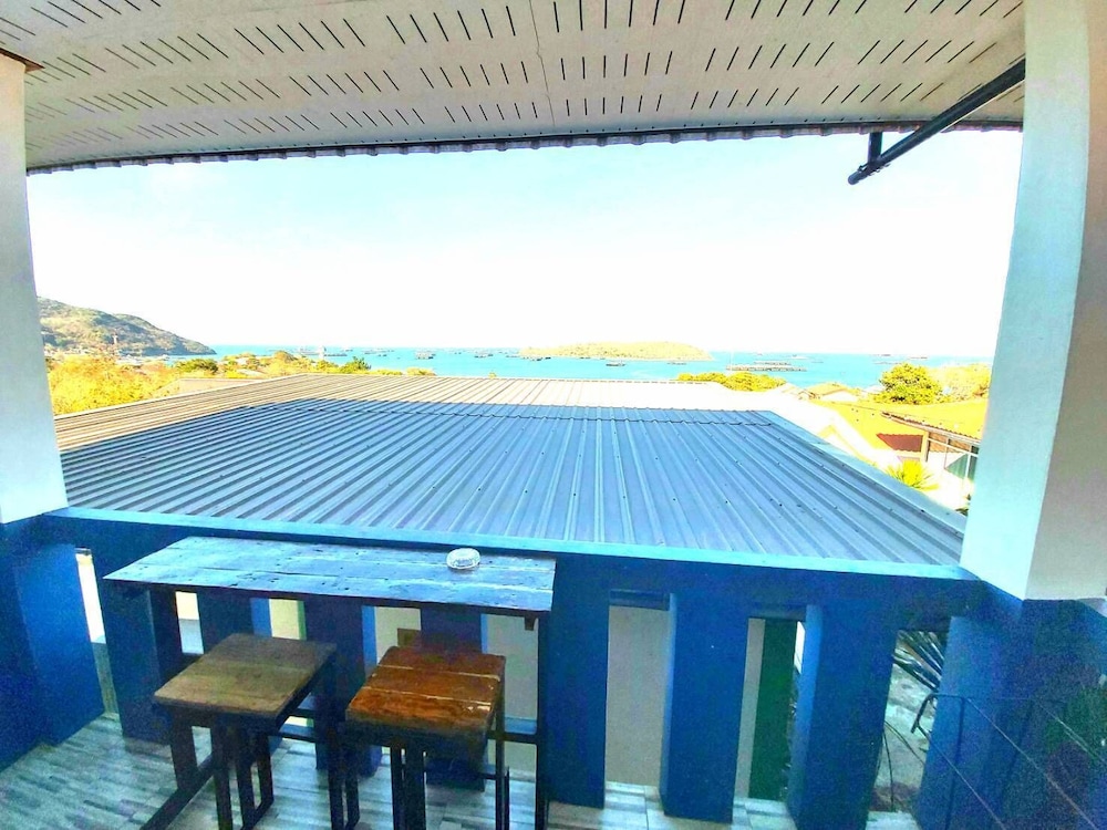 Neutron Bungalow 24/41
