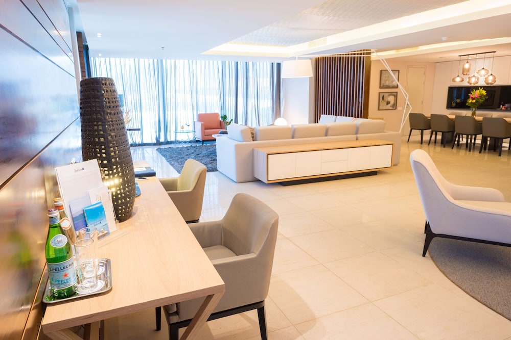 Noom Hotel Dakar Sea Plaza, a member of Radisson Individuals 8/75