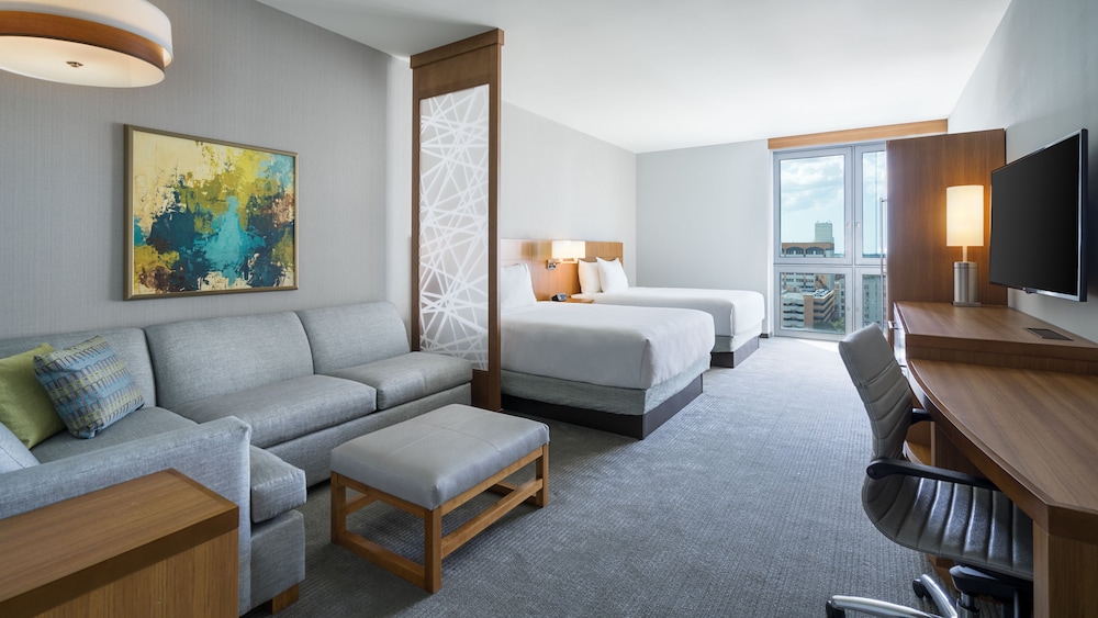 Hyatt Place St Petersburg/Downtown 17/30