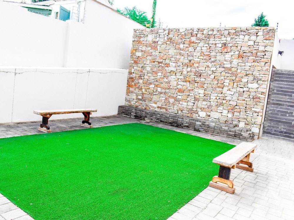 Amabwe Guest House 18/28