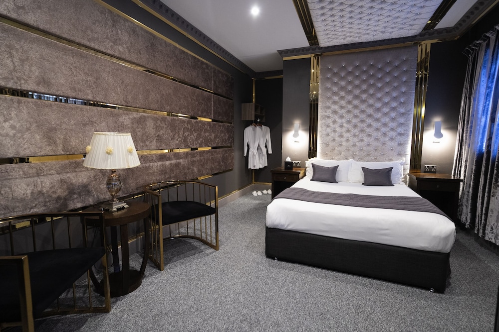 Grand Sapphire Hotel 5/35
