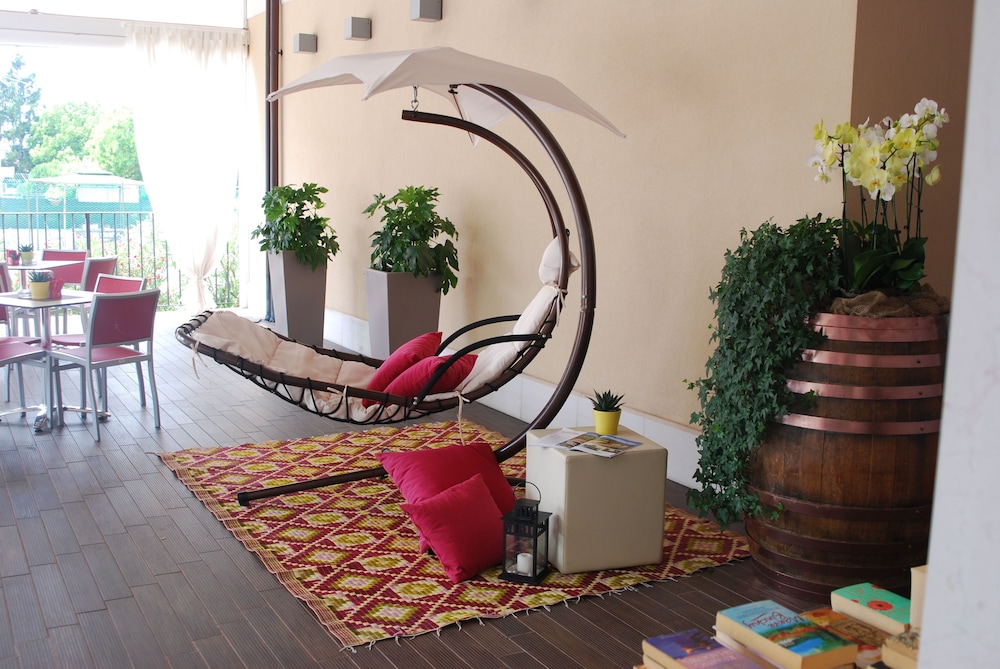 Kairos Garda Hotel 43/47
