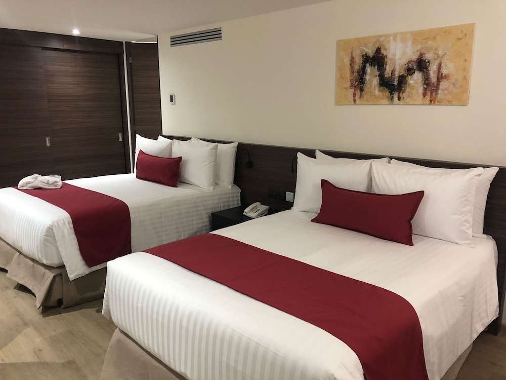 Mc Suites Reforma 5/18