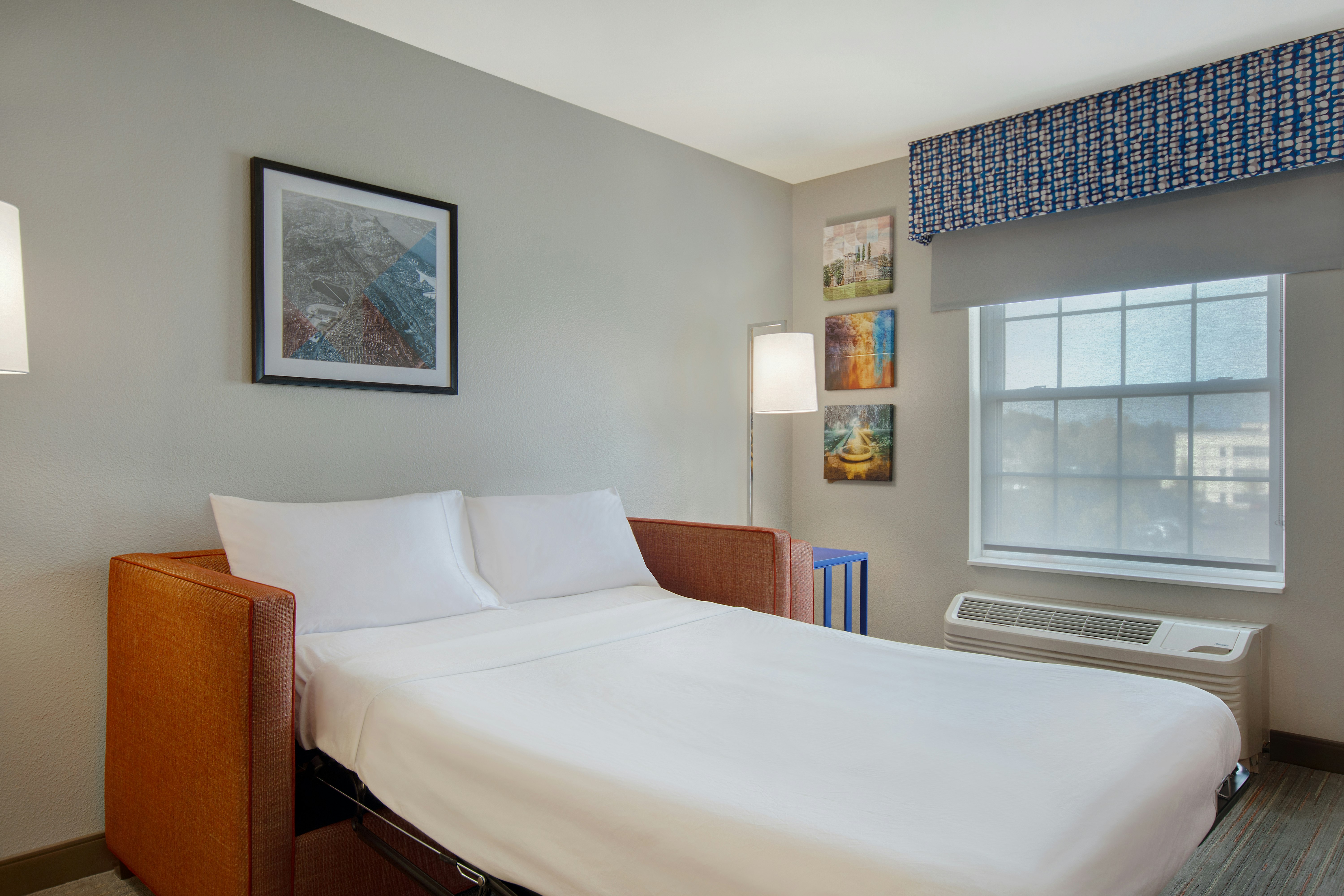 ROOM, KING BED, SOFA