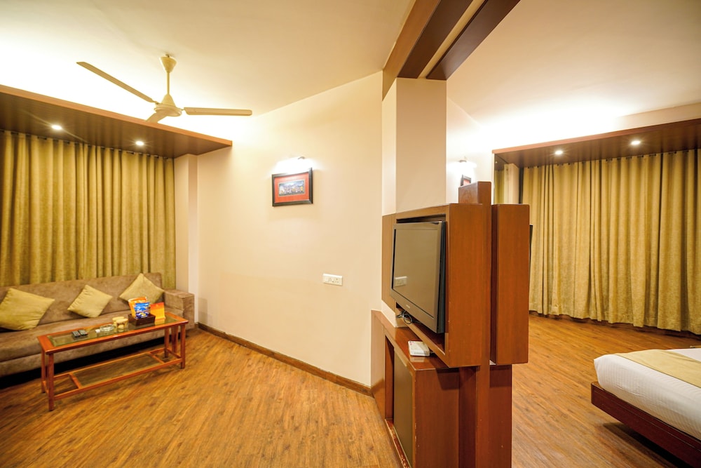 Hotel Mayura 21/50