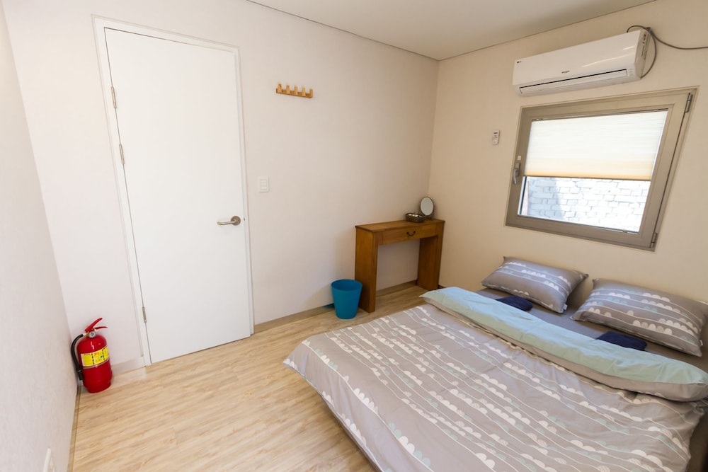 Inside Busan Hostel 10/50