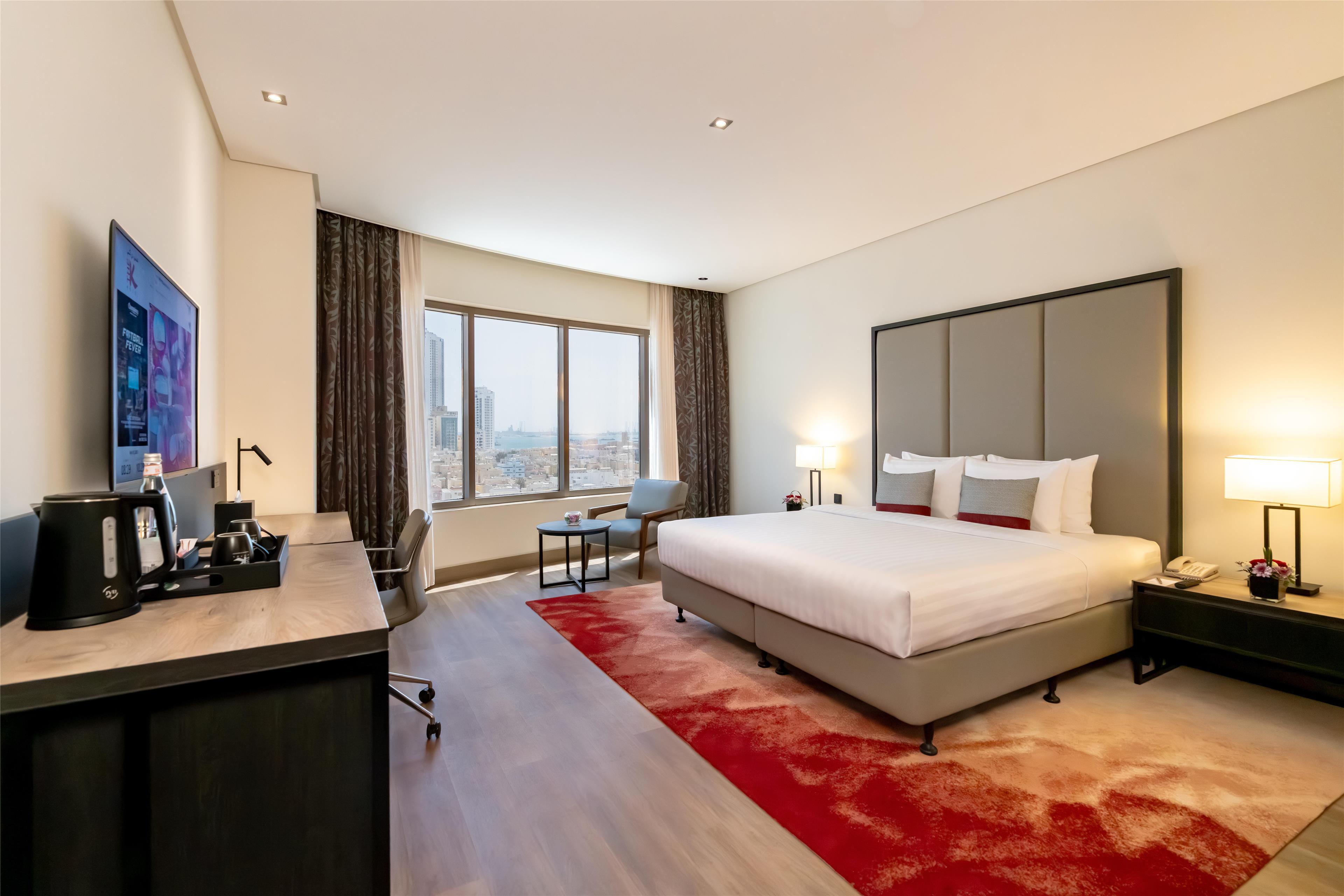 Connecting, Senior, Suite, Twin Beds, 2 King Beds