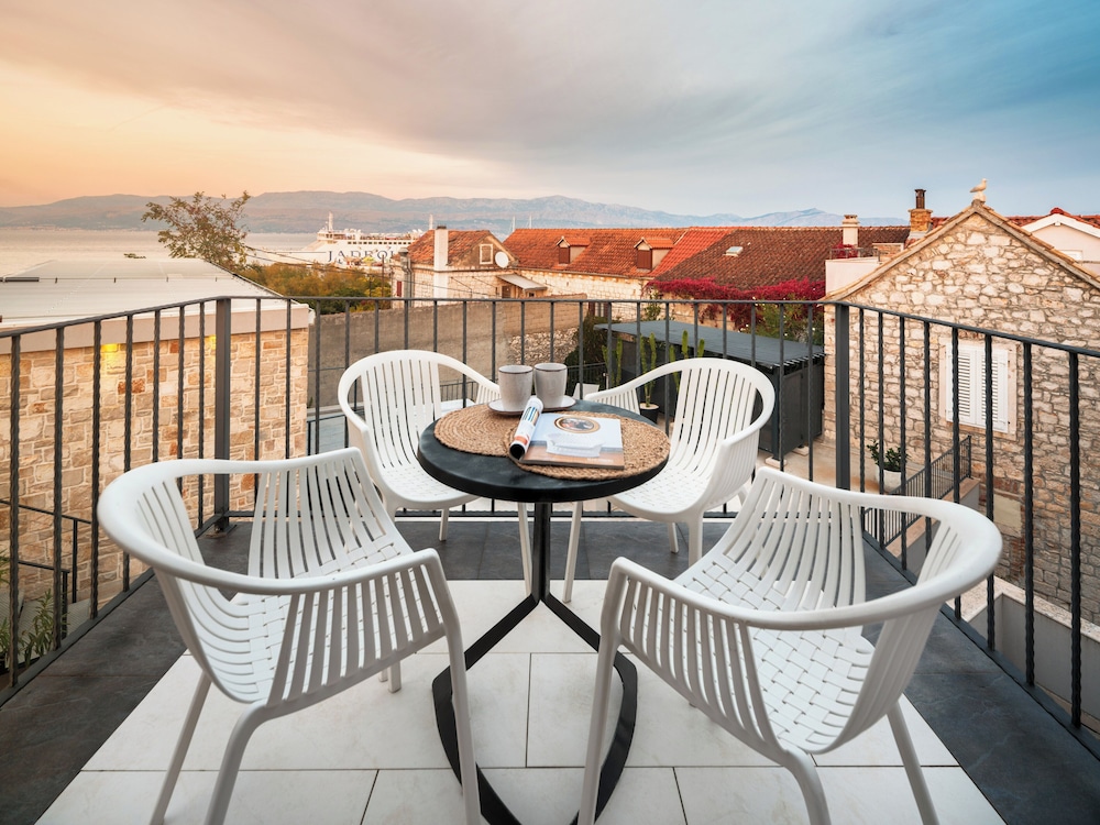 Hotel Osam 37/50