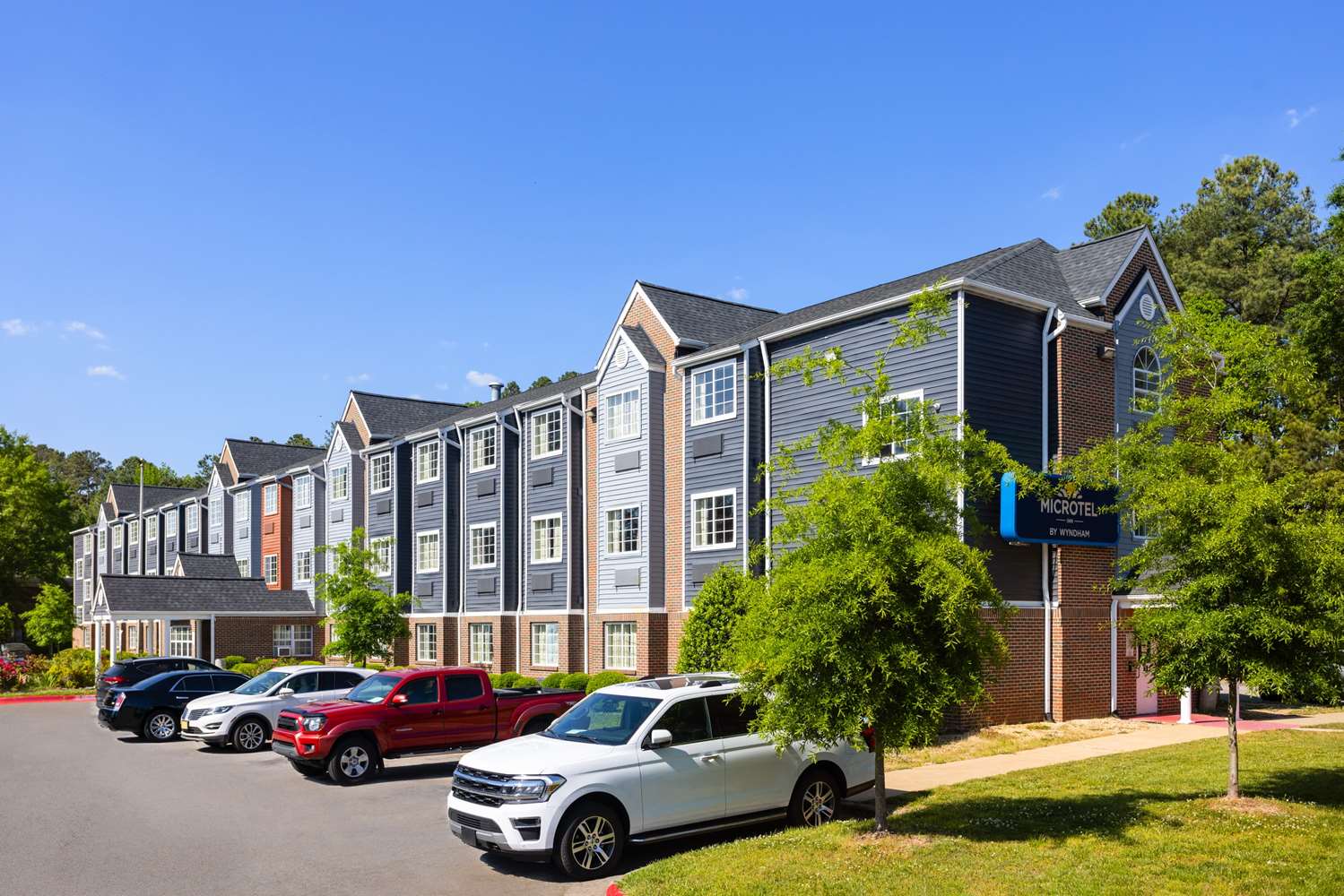 Microtel Inn & Suites by Wyndham Raleigh Durham Airport 27/32