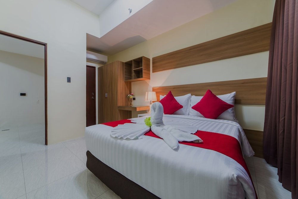 Eastland Hotel and Residences 7/39