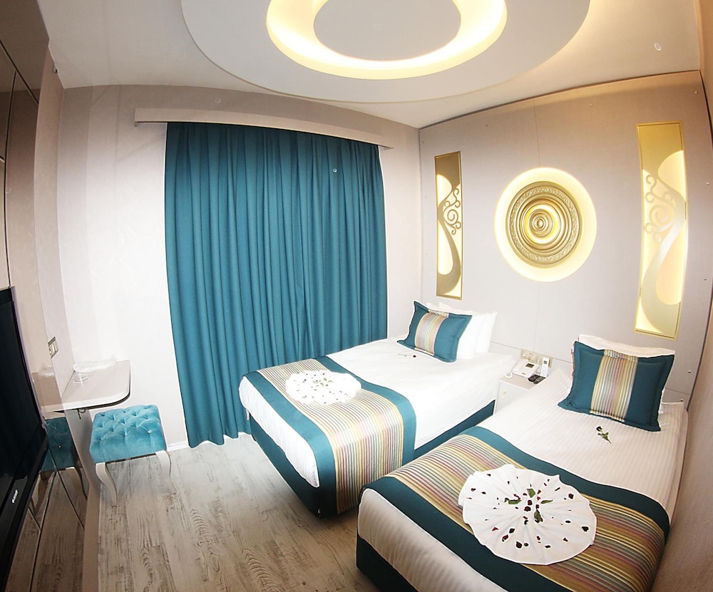 Nun Otel 8/50