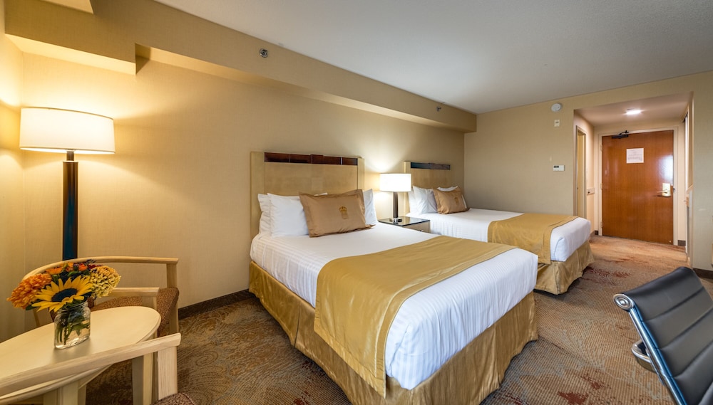 Monte Carlo Inns And Suites Downtown Markham 28/68