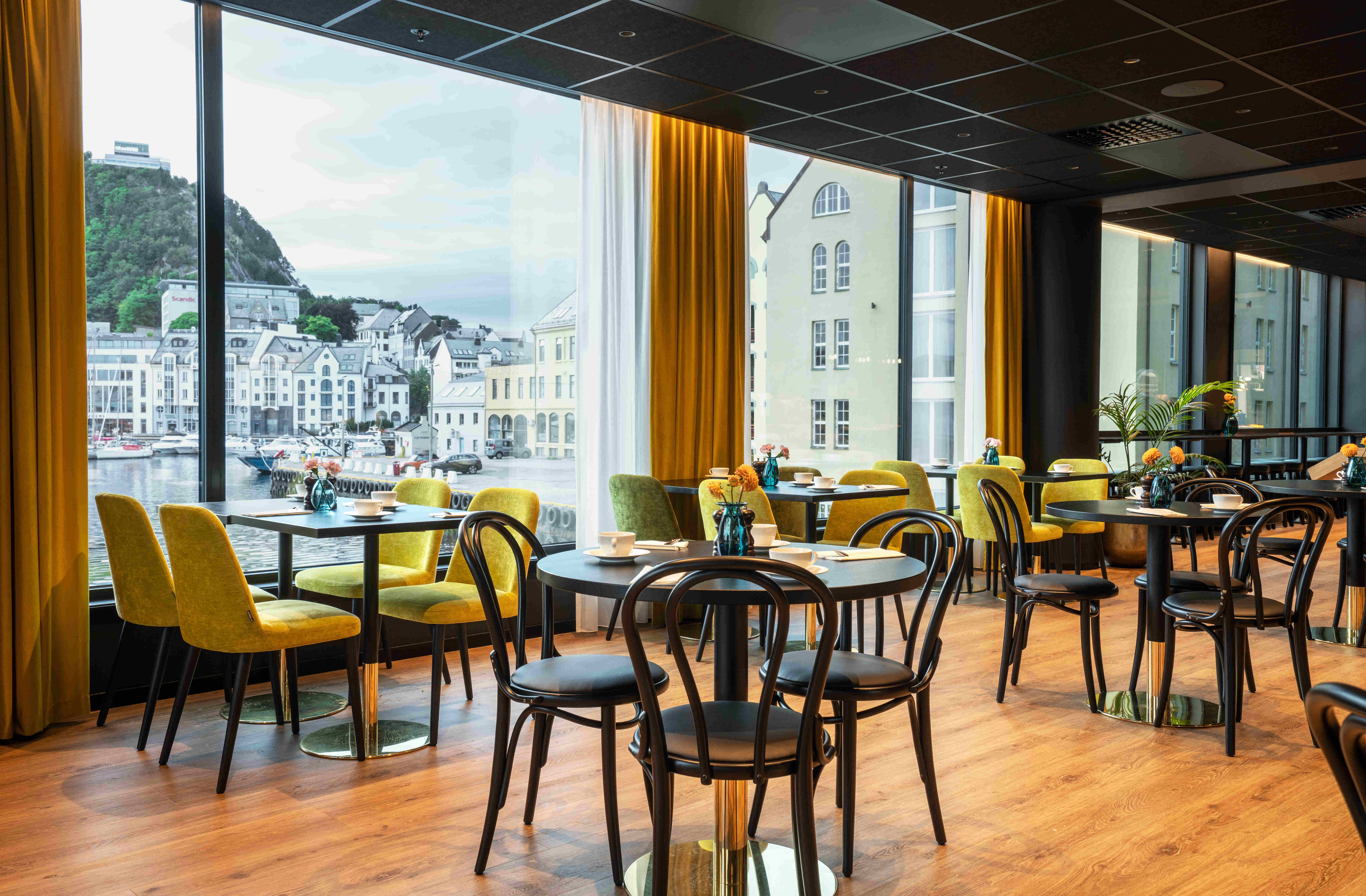 Thon Hotel Alesund 34/46