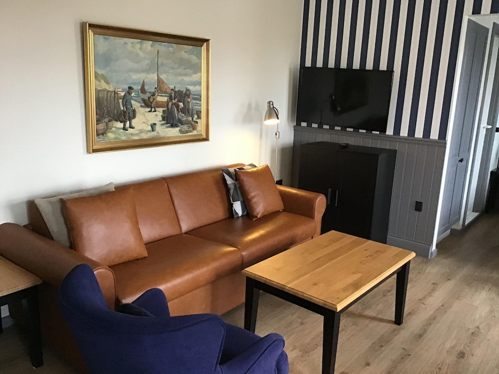 Lokken Badehotel 32/49
