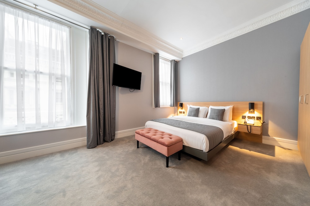 Gainsborough Hotel 28/66