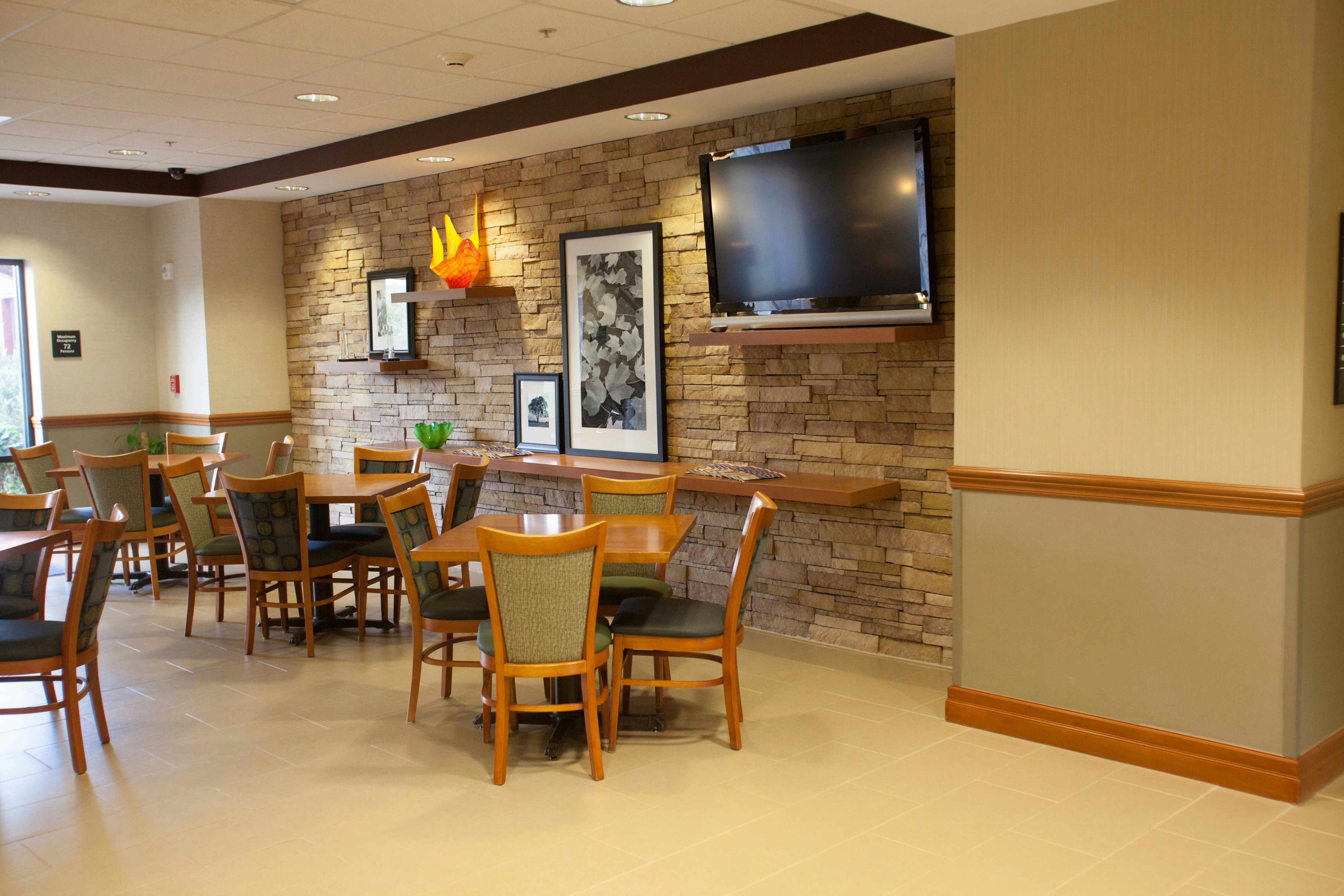 Hampton Inn Elmira Horseheads Ny 15/17