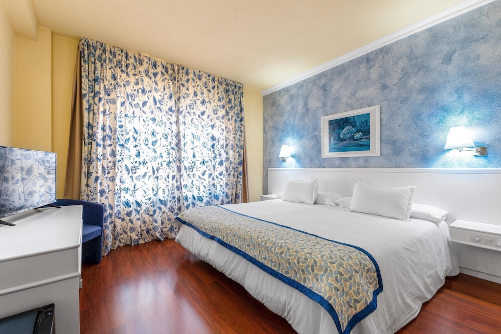 Hotel Guadalquivir 9/33
