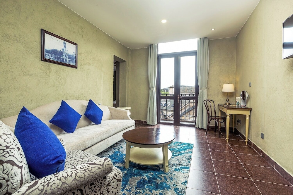 Mercure Danang French Village Bana Hills 54/73