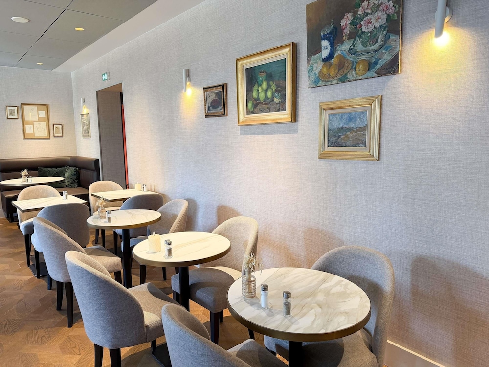 Mercure Rennes Place Bretagne 47/68