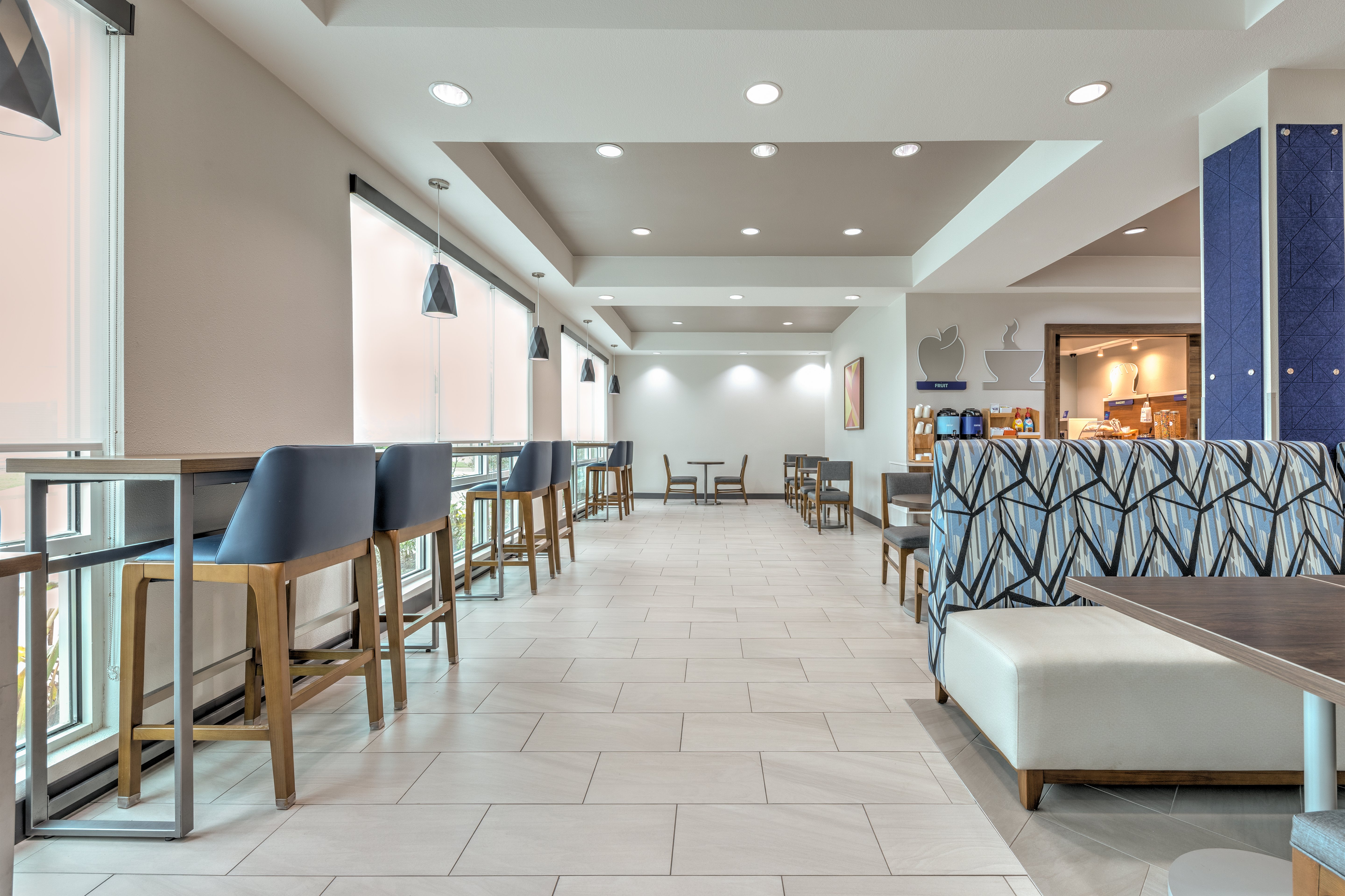 Holiday Inn Express Hotel Suites Athens 28/47