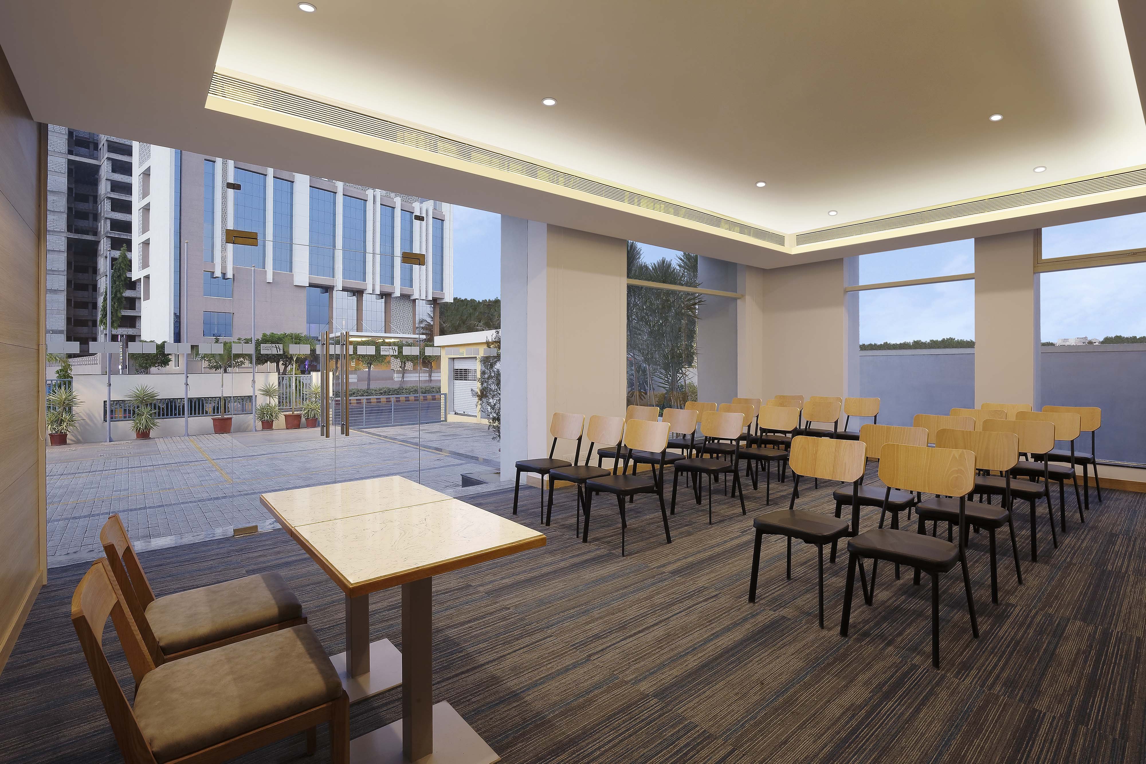 Holiday Inn Express Nashik Indira Nagar 47/56