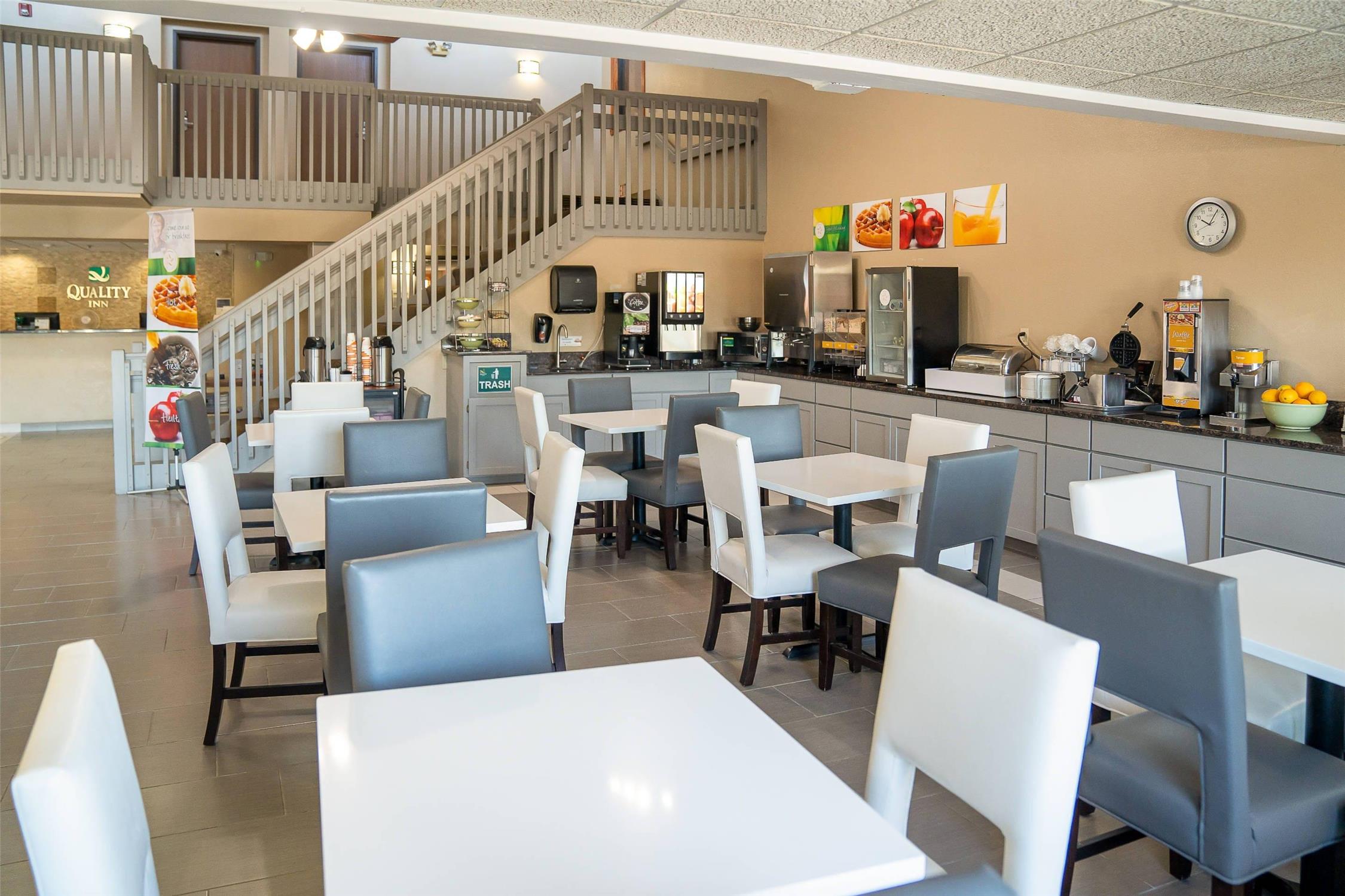Quality Inn near Medical Center 29/38