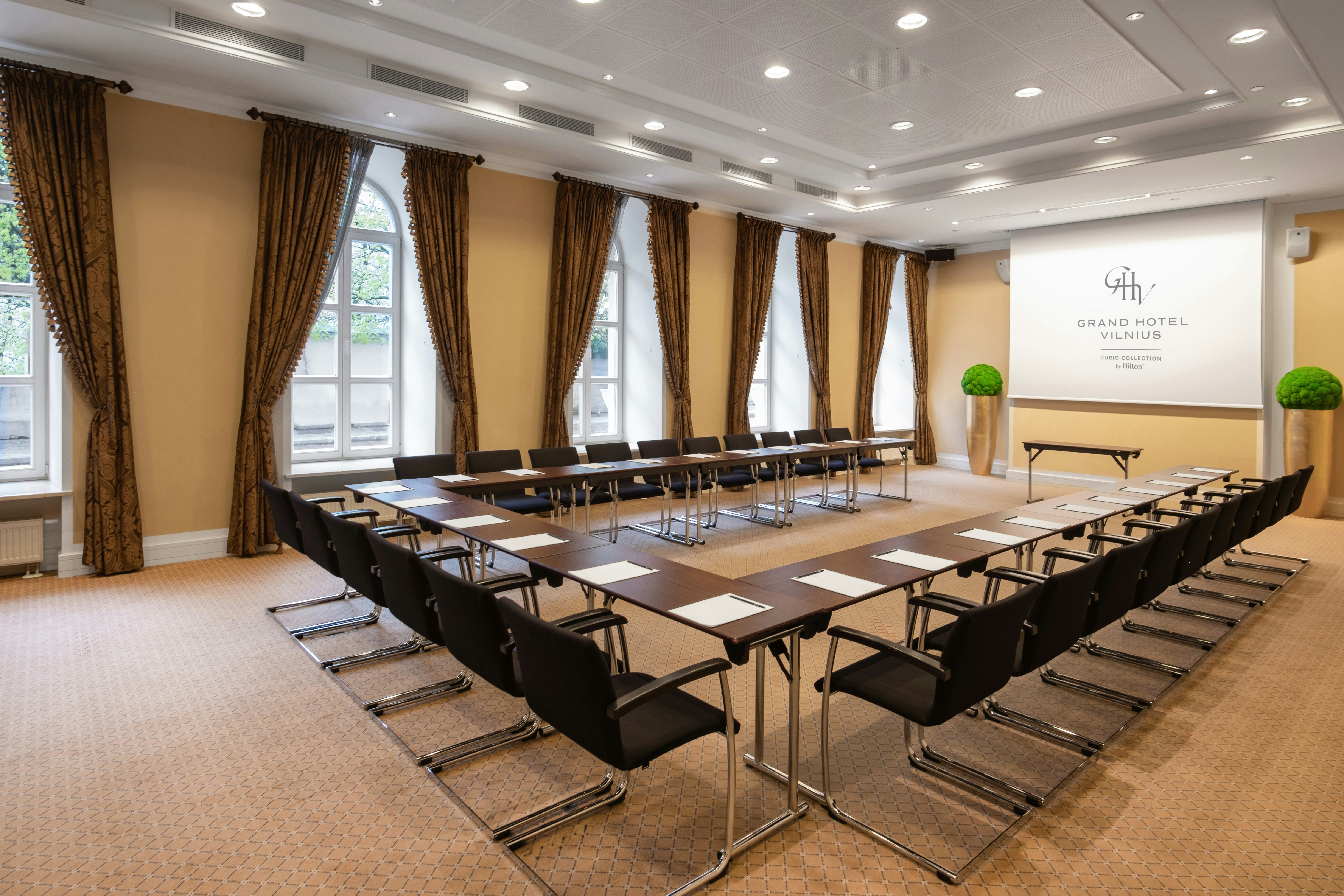 Grand Hotel Vilnius, Curio Collection by Hilton 34/47