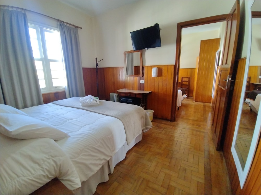APARTMENT, QUADRUPLE, DOUBLE OR TWIN BED