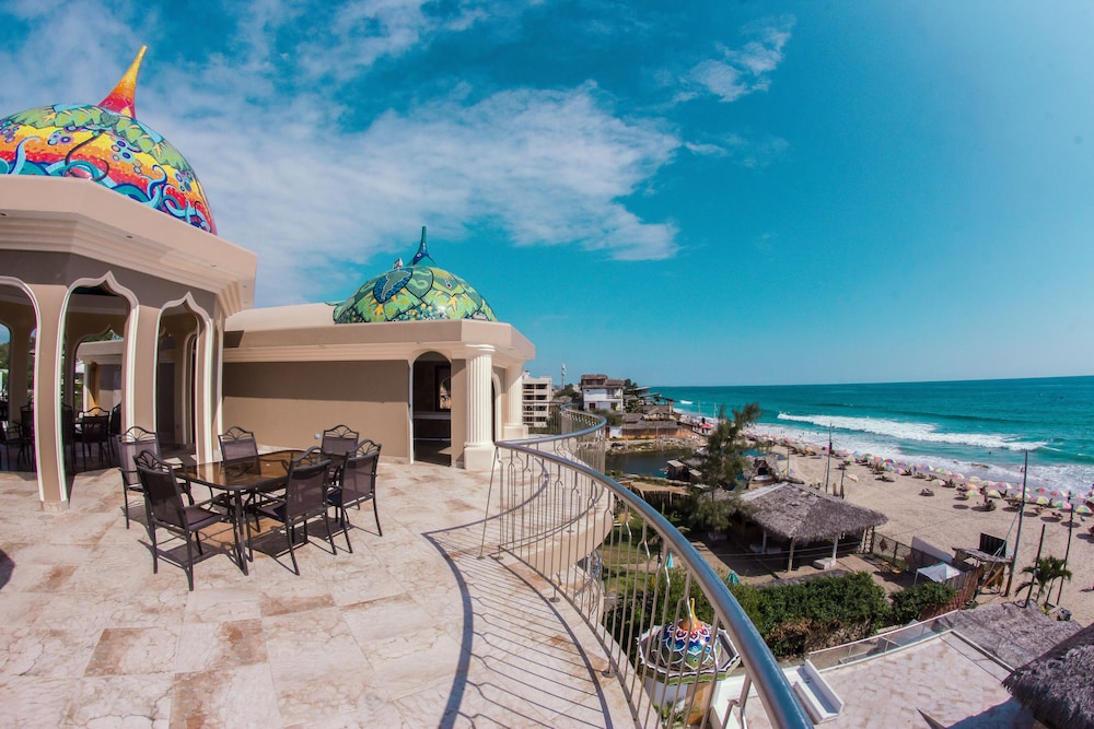 Dharma Beach Hotel 51/57