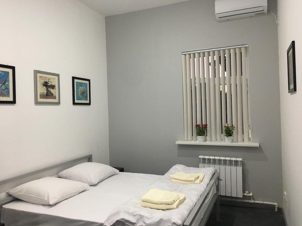 Jules Verne Hostel Tashkent 6/50