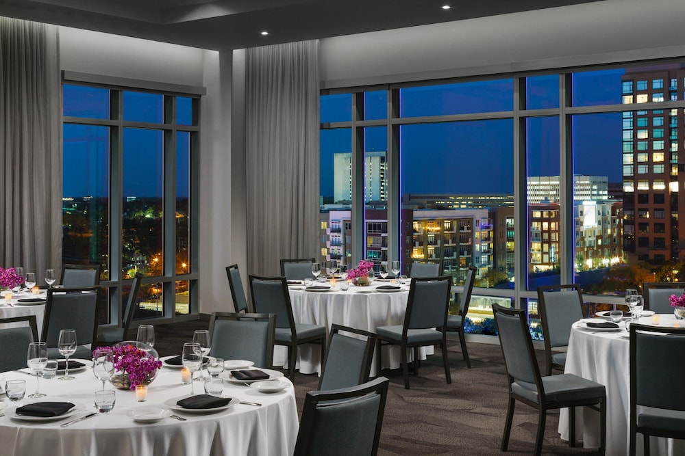 AC Hotel by Marriott Raleigh Downtown 19/29