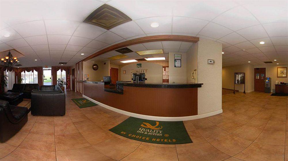 Rodeway Inn & Suites Youngstown 1/60