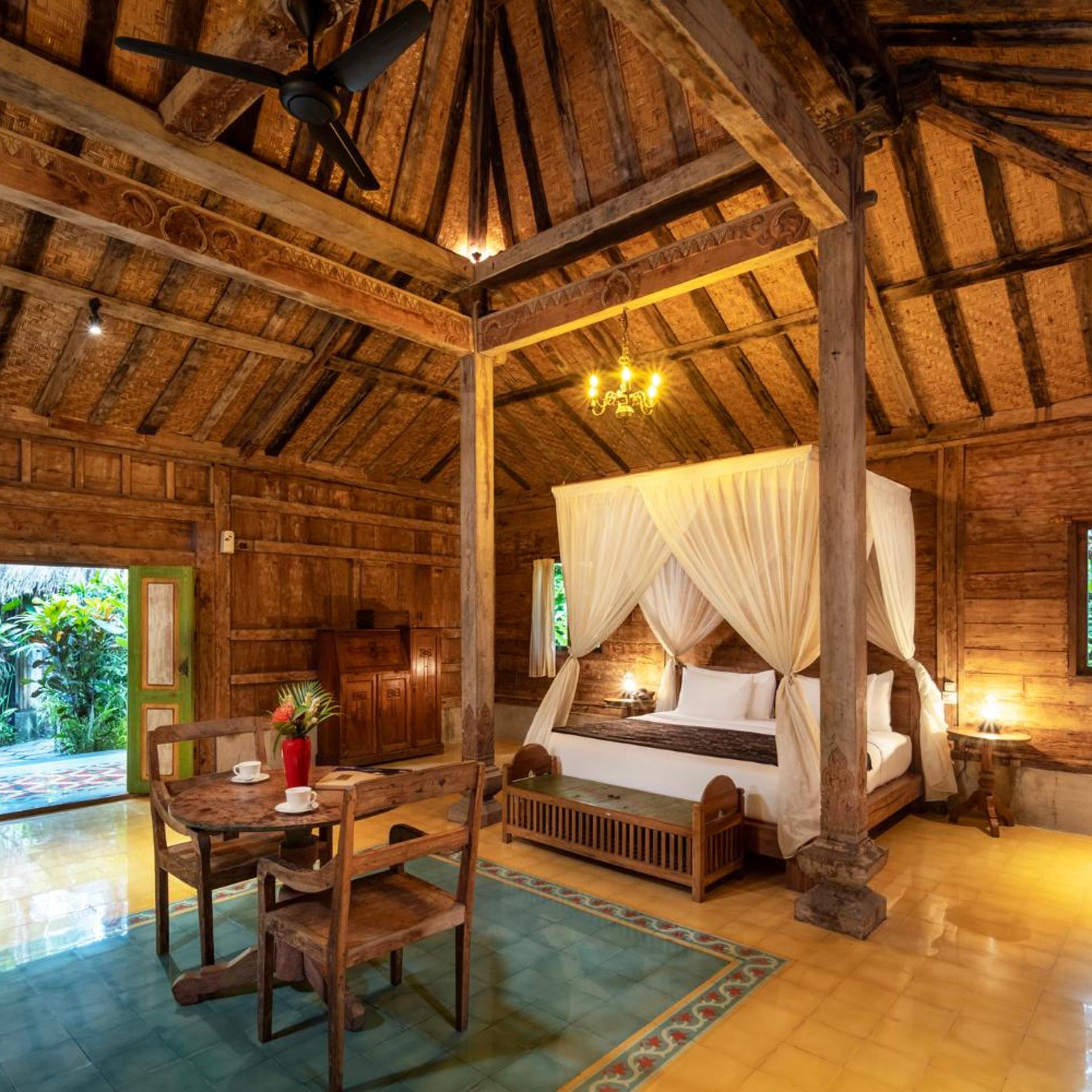 Pool, Wooden, Villa