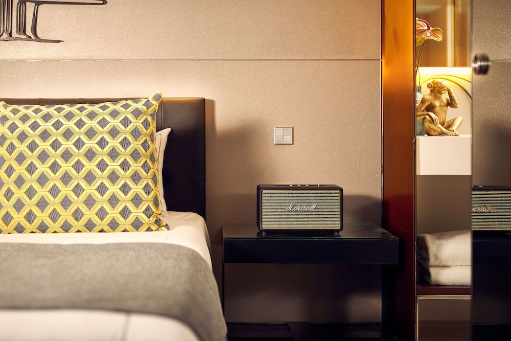 Art Otel Amsterdam 24/71