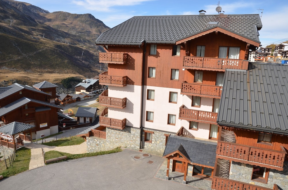 Les Chalets De Ladonis 7/64