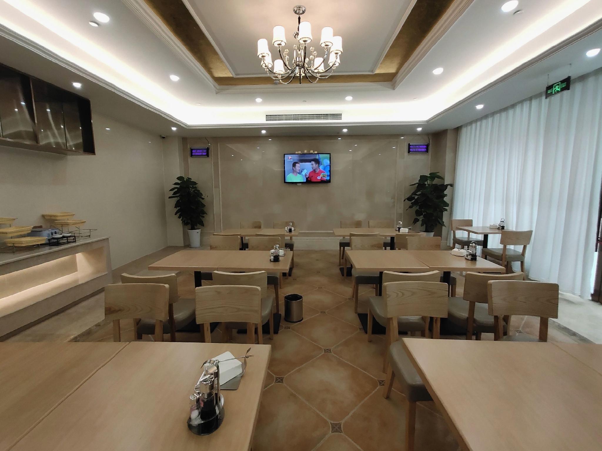 Vienna Hotel (Huaiyuan Xinhe) 23/33