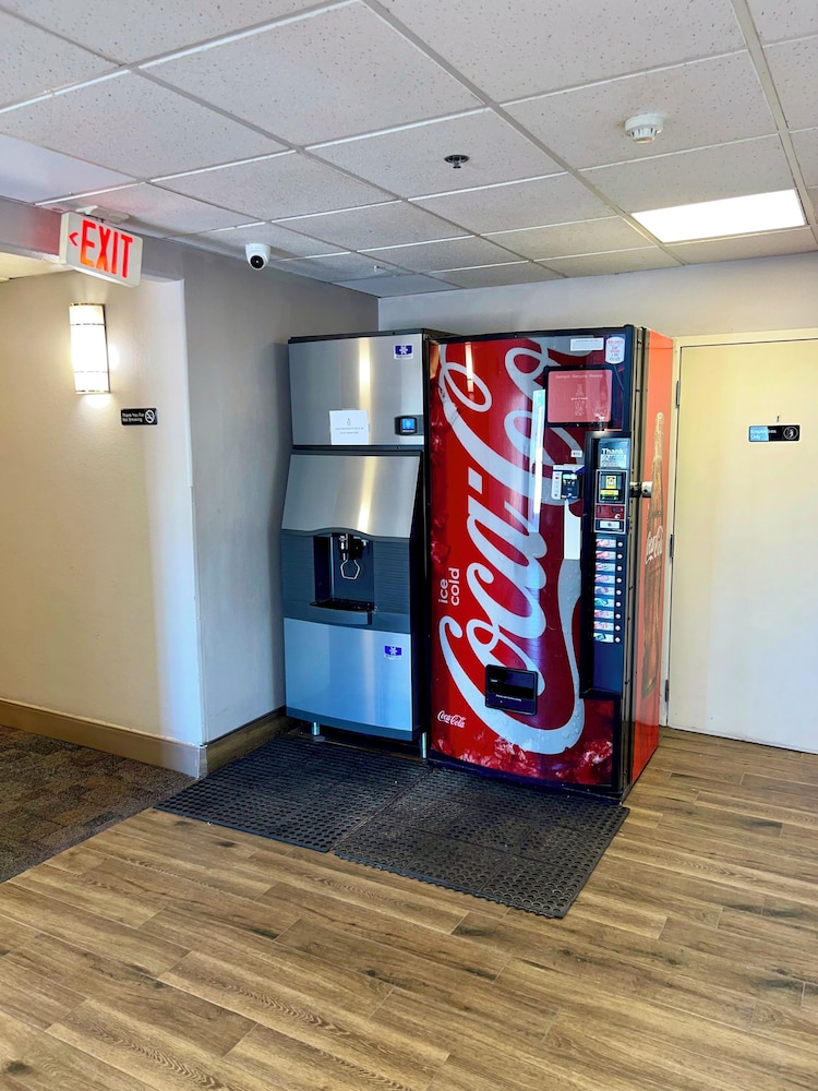 Budget Inn Phoenix 47/56