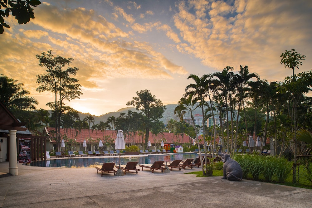 Deevana Patong Resort and Spa 62/68