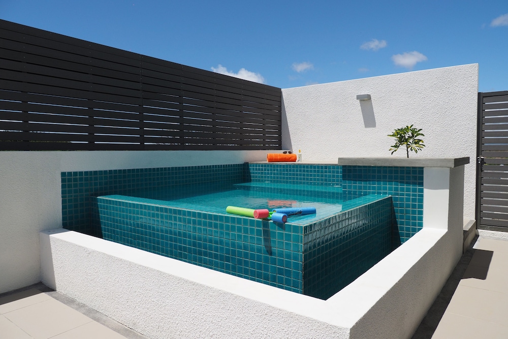 Myra Seafront Suites And Penthouses By Lov 18/56