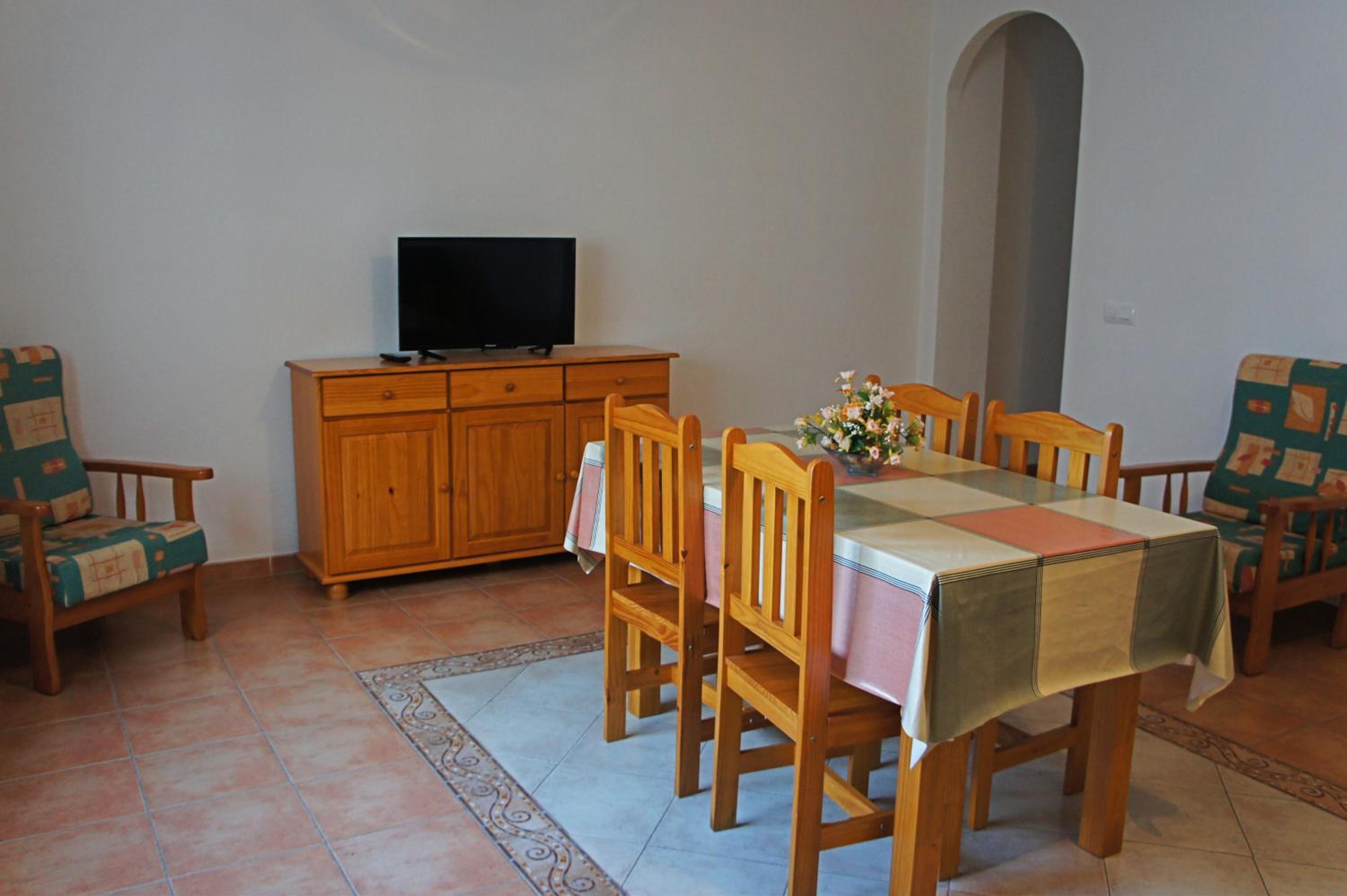 Apartamentos Turísticos Albanta 20/23