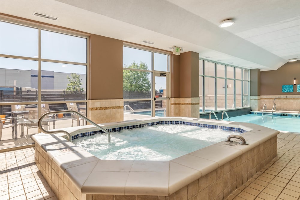 Drury Inn and Suites Denver Central Park 23/50