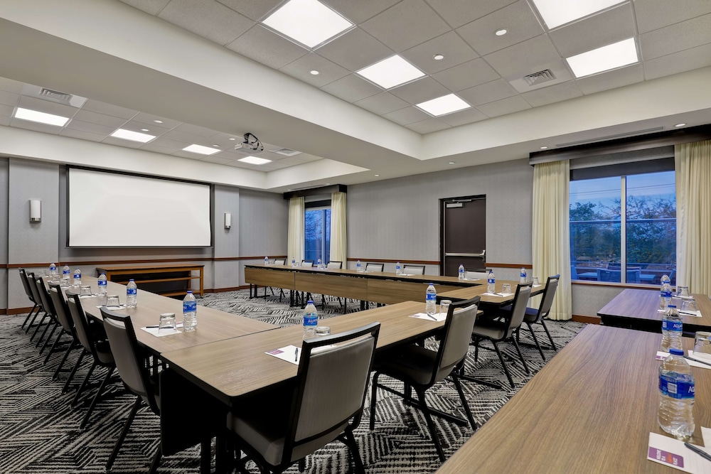 Hyatt Place San Antonio–North/Stone Oak 55/62