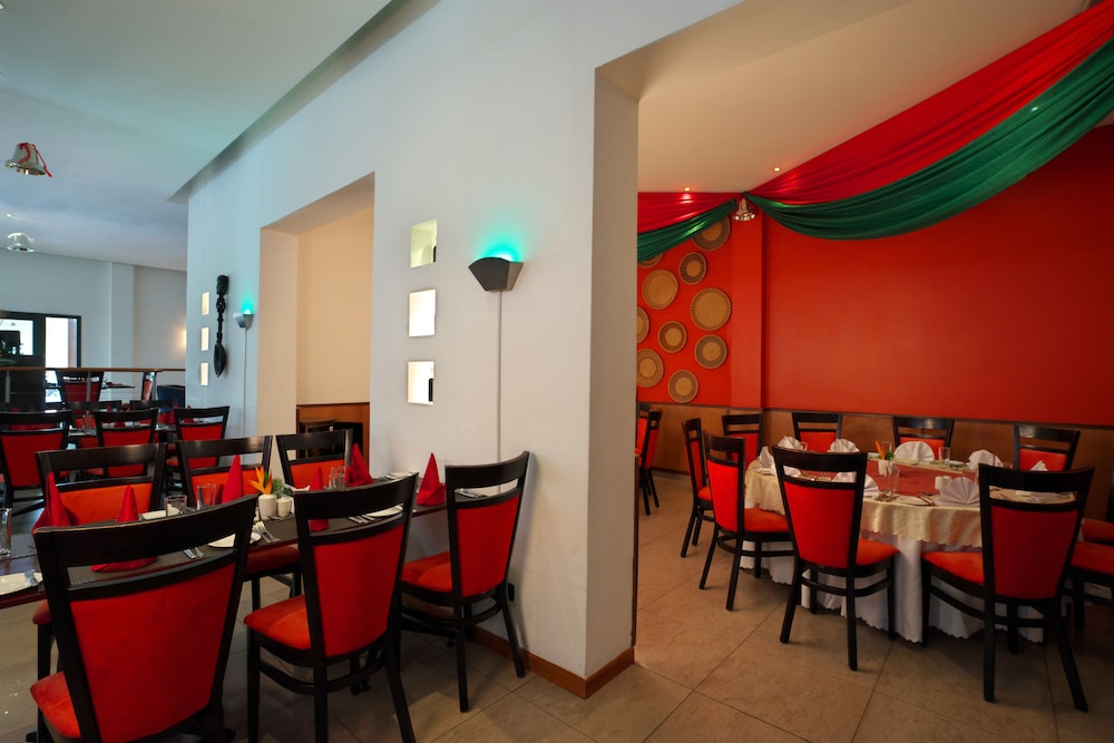 Fiesta Royale Hotel 34/50